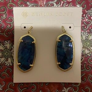 Elle Kendra Scott Earrings